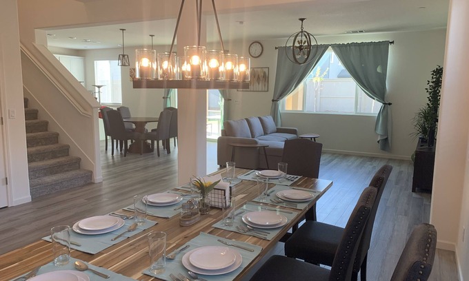 Woodland House | Spacious and luxurious single house in a upscale community 10mins to UC Davis