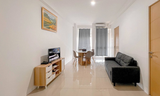 Surabaya Apartment | Spacious And Restfull 3Br At Bale Hinggil Apartment