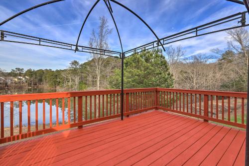 Fairburn House | Spacious Atlanta Home with Deck and Seasonal Pool!