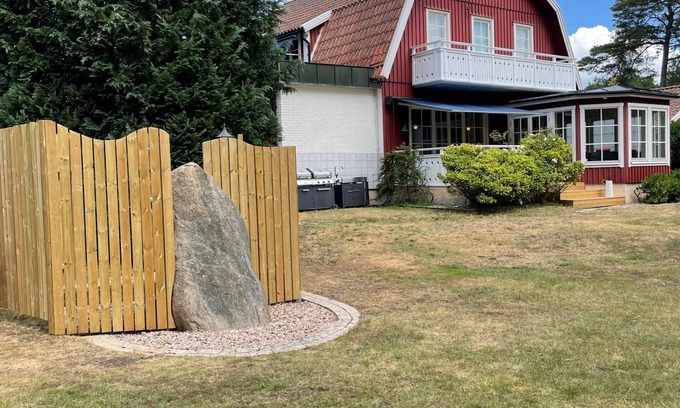 Angelholm House | Spacious Beachhouse in Havsbaden ÄngelholmnEnjoy fantastic beach and pine forest