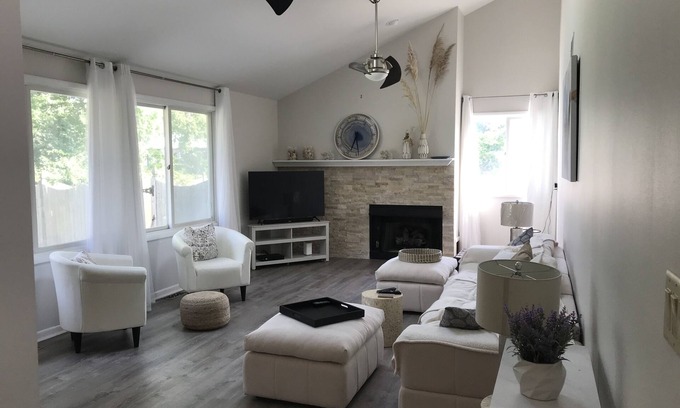 Lower Township House | Spacious Cape May 3 bedroom home with large pool