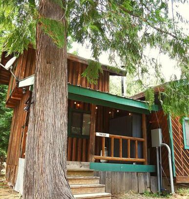 Boundary County House | Spacious, Custom-Built Log Cabin