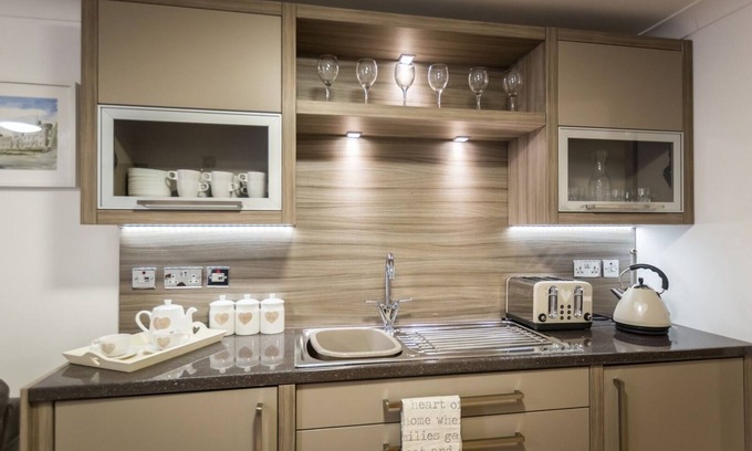 Merthyr Tydfil Apartment | Spacious Flat by Taff Trail - Ideal for Groups