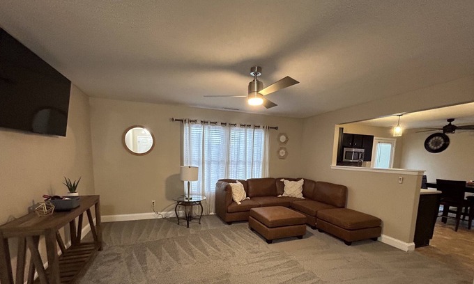 Greenwood House | Spacious getaway in Indianapolis Suburb