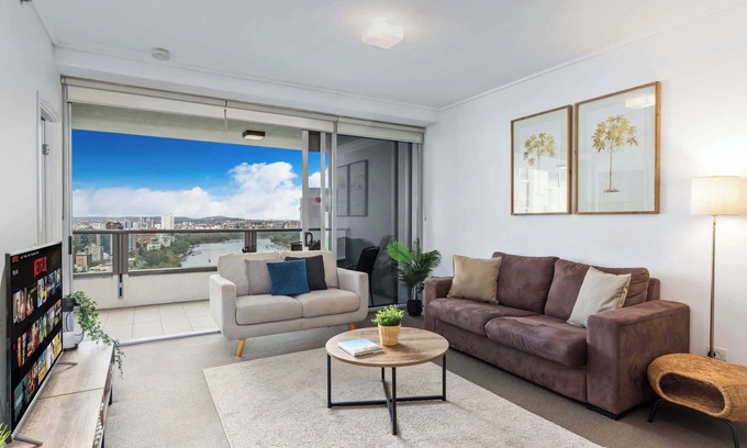 Brisbane Central Business District Apartment | Spacious High Floor Family Apartment|Superb Views