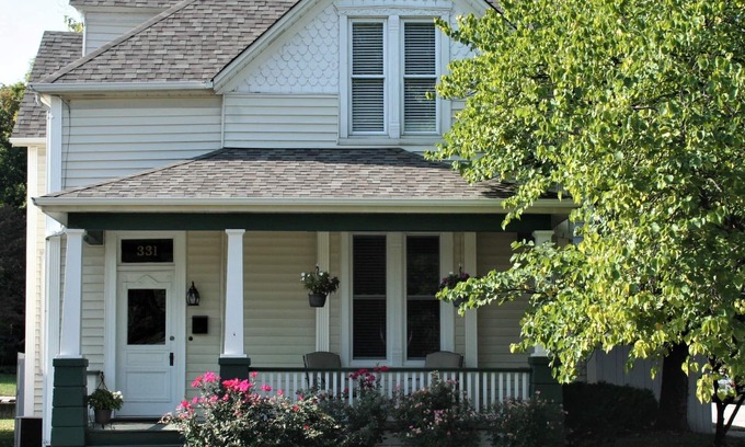 St. Charles Historic District House | Spacious home in Historic St. Charles, Near Main Street + self-serve breakfast