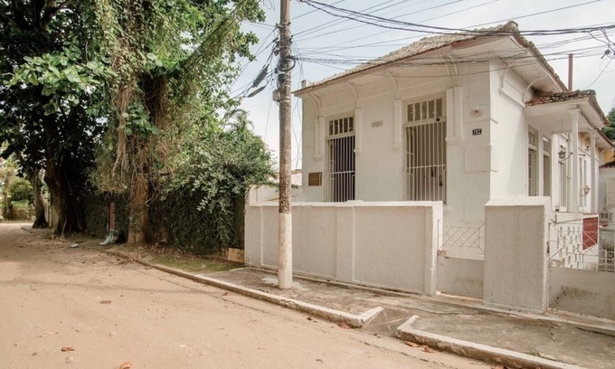 Porto da Madama House | Spacious House Paquetá Island
