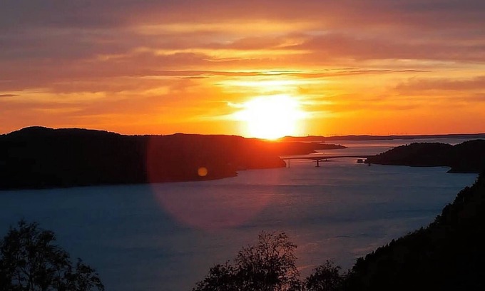 Halsa Municipality House | Spacious house, with boat, in beautiful landscape