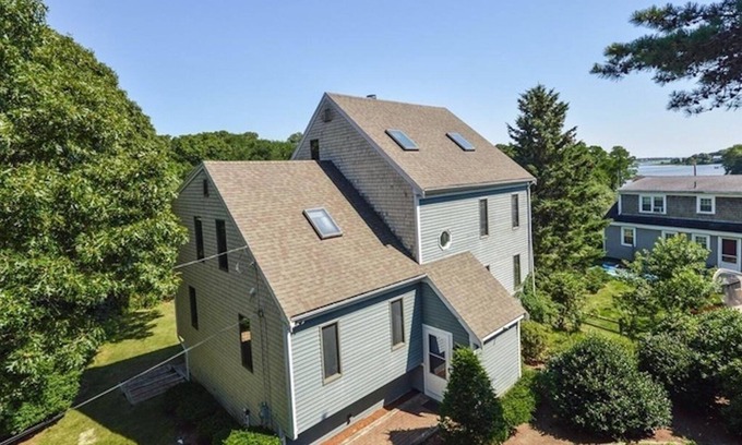 Teaticket House | Spacious House with Stunning Ocean Views