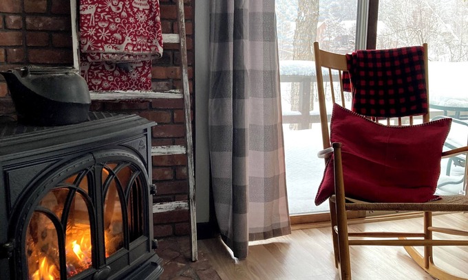 Grantham House | Spacious lake-side townhome near Sunapee near indoor pool, gym, x-country skiing