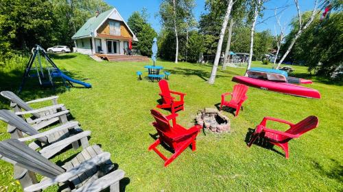 Colborne Villa | Spacious Lakefront Cottage Just 12 Mins to Hwy401
