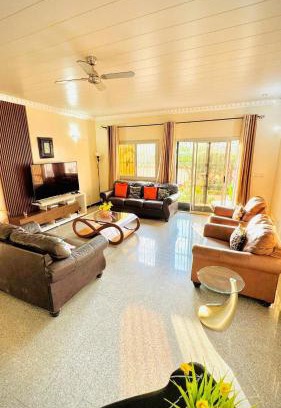 Yaounde Villa | Spacious, modern Yaoundé villa
