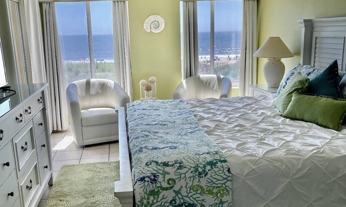 Midtown Ocean City Condo | Spacious, Ocean Front condo In Midtown OC, 2nd floor views with dunes and surf