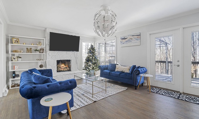 Charlotte House | Spacious Private 5BR-Perfect for Family Gathering in Charlotte