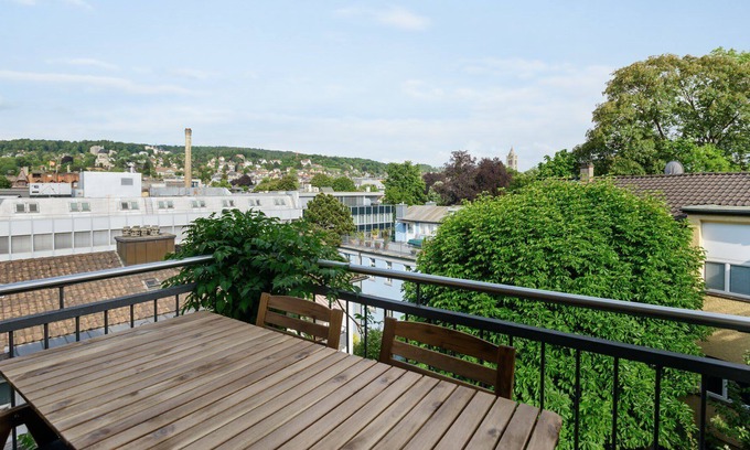 Hochschulen Apartment | Spacious Studio in Zurich City Centre