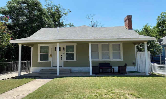 Jefferson House | Spacious, updated home with large deck 10 minutes from downtown!