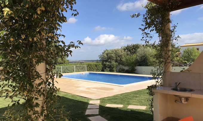 Pata de Cima Villa | Spacious V4 (-10p) with pool and garden