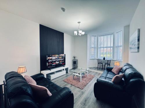 Whitley Bay Apartment | Spanish City View 1, Stylish Sea Front Apartment Free Onsite Parking