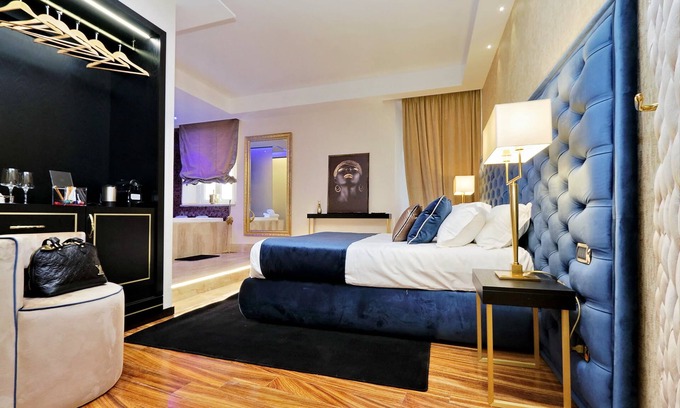 Rione IV Campo Marzio House | Spanish Diamond Luxury Suites & Jacuzzi