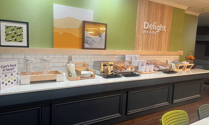 Lockport Hotel | Spark by Hilton Lockport