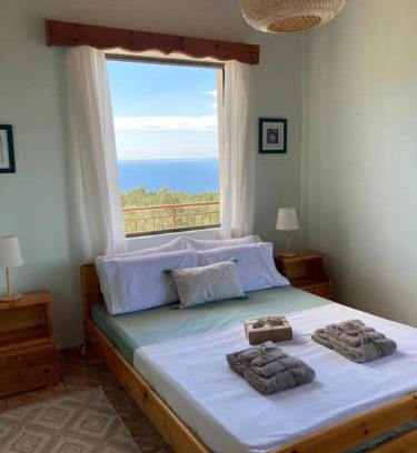 Kardamyli Apartment | Sparrow’s house