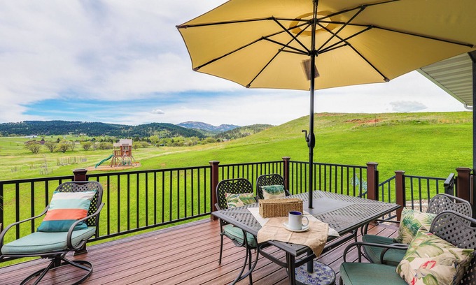 North Spearfish House | Spearfish Retreat w/Fireplace + Mountain Views!
