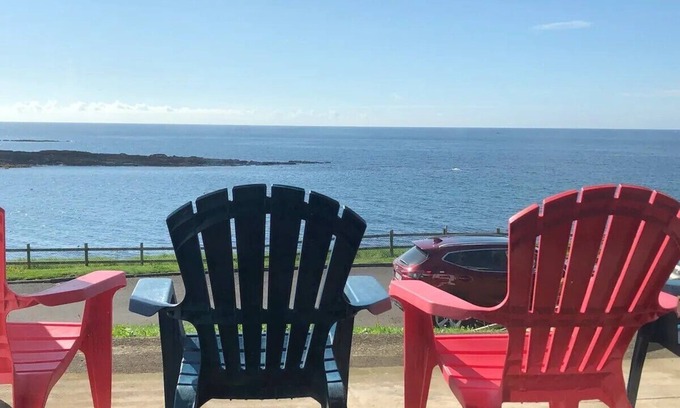 Clonakilty House | Spectacular ocean view and location, house with 4 bedrooms 3 bathrooms, 8 guests