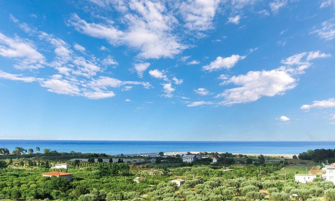 Isca Marina Apartment | Spend a wonderful vacation in this apartment near the beach.