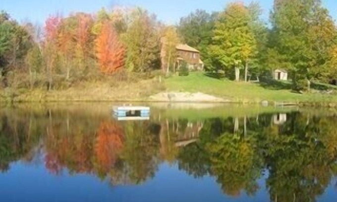Middletown Springs House | Splendid Green Mountain Retreat with Views & Pond