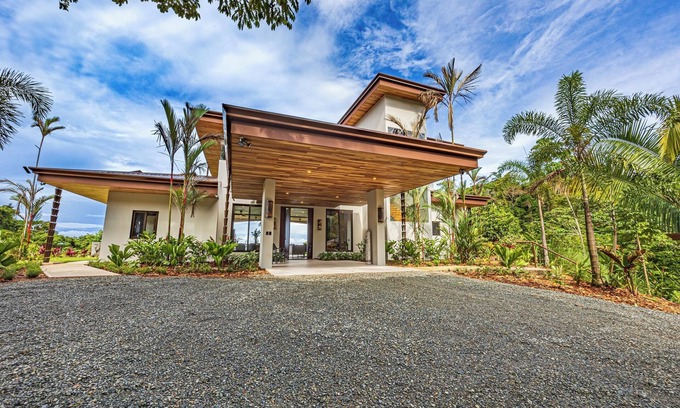 Hatillo Villa | Splendid Newly Built Luxury and Private Villa