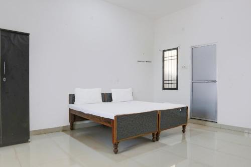Rajim Hotel | SPOT ON Nand dhanlakshmi marriage palace