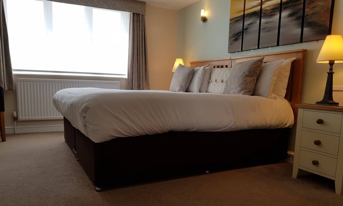 Weston-super-Mare House | Spreyton Guest House