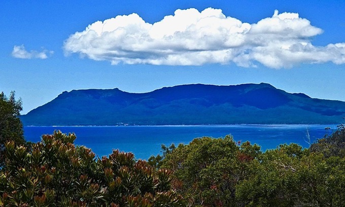 Spring Beach House | Spring Beach Retreat