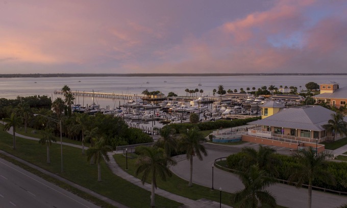 Punta Gorda Hotel | SpringHill Suites by Marriott Punta Gorda Harborside