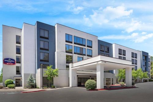 Woodlands Village Hotel | SpringHill Suites Flagstaff