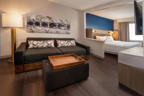 Herndon Hotel | SpringHill Suites Herndon Reston