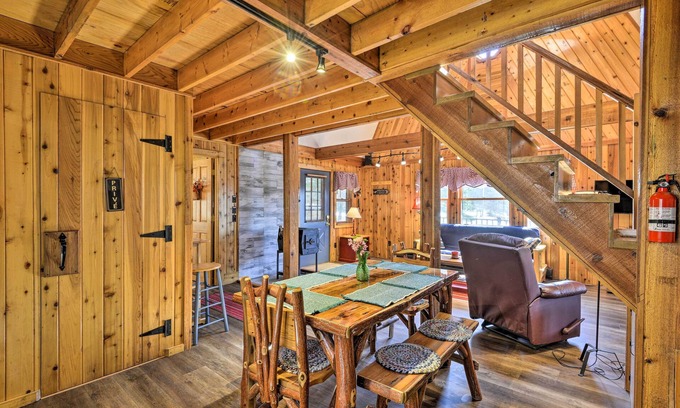 Springwater Cottage | Springwater Cabin Near Hiking, Lakes, & Vineyards