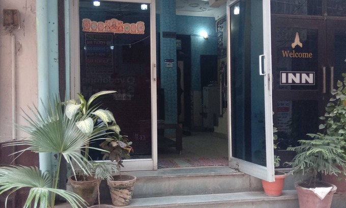 Nizamuddin East House | Sri Sai Inn