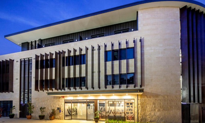 Crawley Apartment | St Catherine's on Park