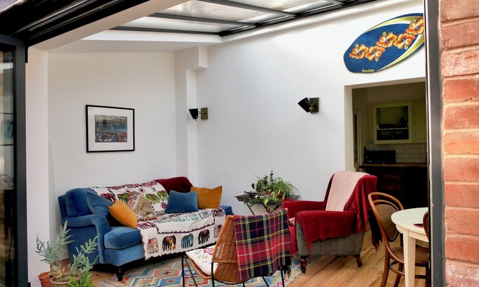 Exeter House | St James: Light, airy house with garden near Exeter university and town centre.