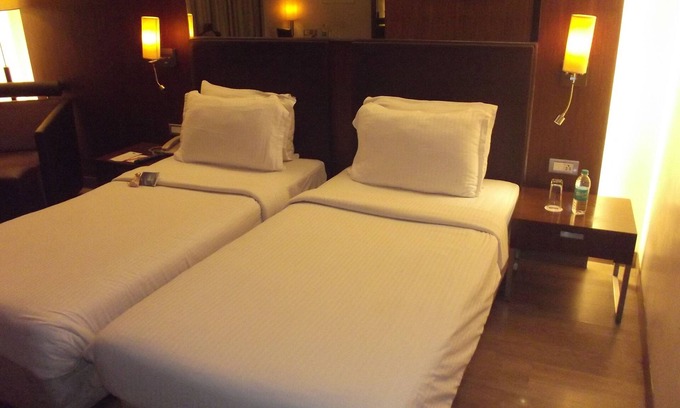 Koregaon Park Hotel | St Laurn Koregaon Park Pune