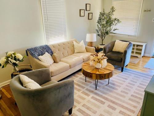 St. Louis House | St Louis Family Friendly Gem in Dogtown