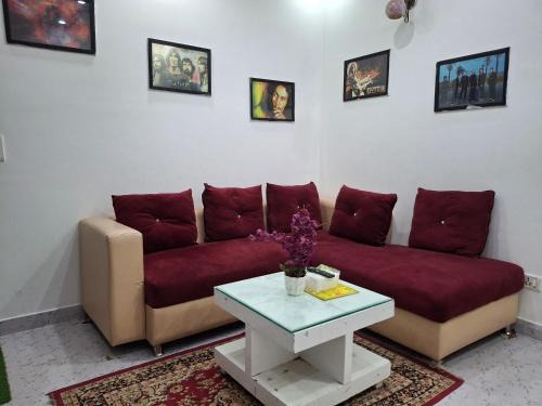 Hauz Khas Apartment | Star Heritage Recedency 2