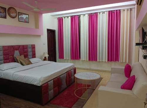 Pashim Vihar House | STAR Inn