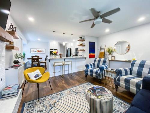 Bentonville House | STARLANDING, 2 Kngs/2 Twns; DT/Museums/Trails