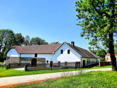 Castrov Apartment | Statek Ctiboř