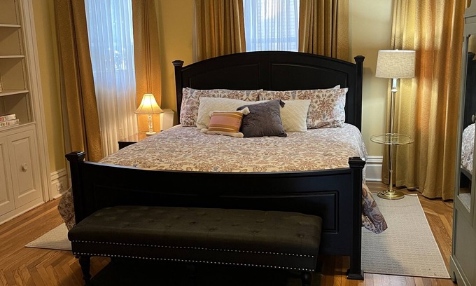 Butler Apartment | Stately Retreat with King sized bed. 1 1/2 baths!