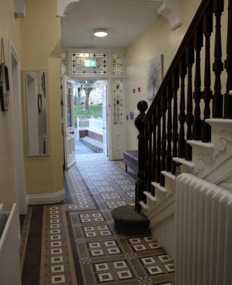 Londonderry House | Station Rooms