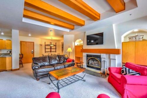 Salt Lake Mountain Resorts Apartment | Stay in Solitude - Creekside 102