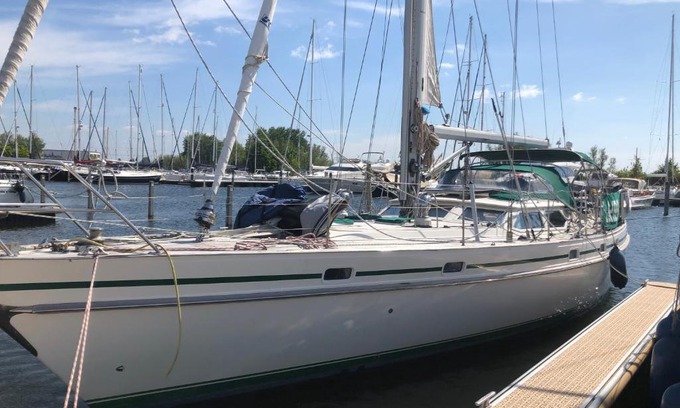 Municipality of Hoorn Boat Rental | Stay only or set sail - have more fun with friends and family - Wintersailing to the Dutch islands